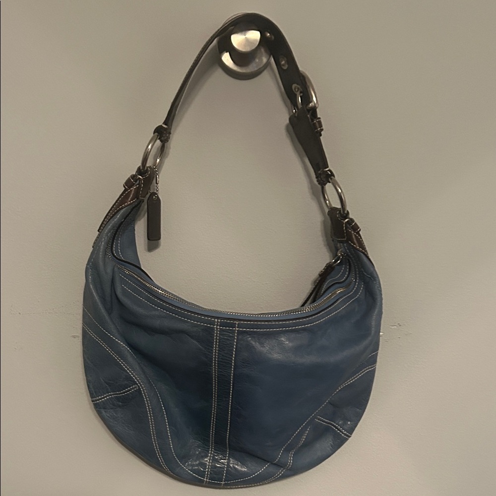 Blue Leather COACH Hobo Bag - Picture 2 of 6